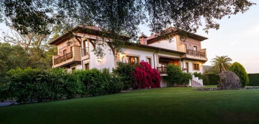 Hotel Posada La Robleda - Housity