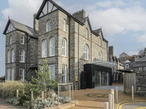 Harlech Apartments - Gwern - Housity