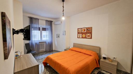 Garibaldi Square - Housity