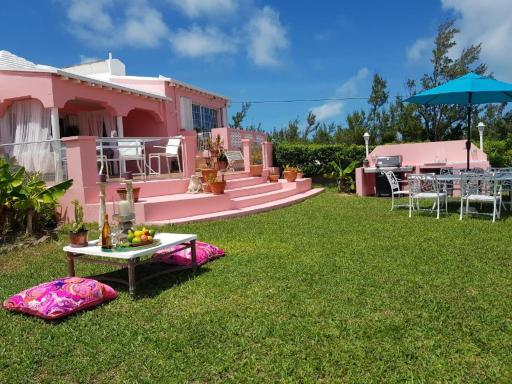 Bermuda Connections Guest House - Housity