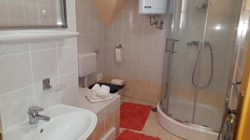Soncnica Apartment - Housity