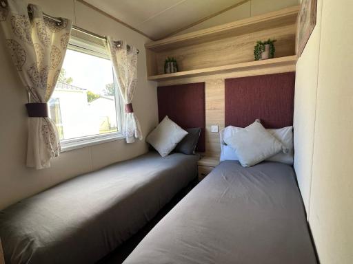 forest beach bashley park - Housity