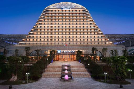 Wyndham Chongqing Yuelai - Housity