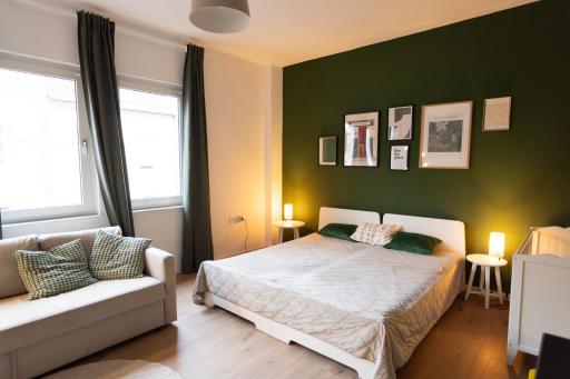 Big apartment with Parking, 30 min to Düsseldorf - Housity