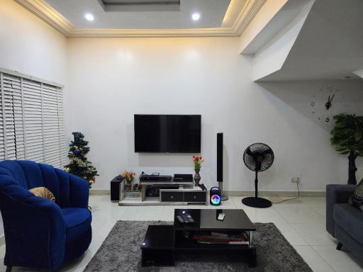 Entire Serviced Two bedroom duplex Abuja - 24hr WIFI, POWER, OFFICE, FULL KITCHEN - Housity