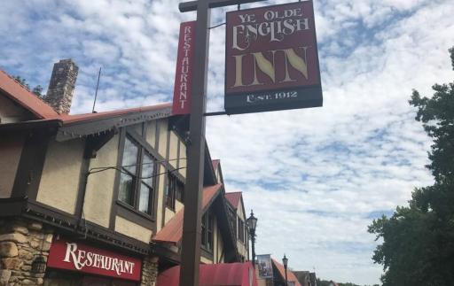 Ye Olde English Inn - Housity