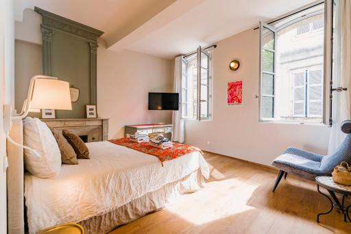 Le Petit Avignon - chambres & appartement à deux pas du Pont d'Avignon et du Palais des Papes - Housity