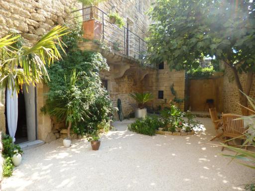 Guesthouse de Cambis B&B - Housity