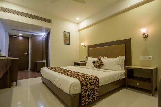 TGV Hotel - Housity