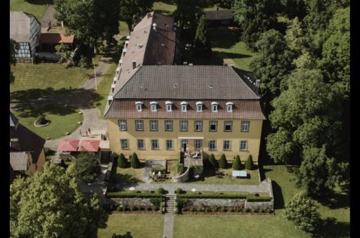 Hotel Schloss Höhnscheid - Housity