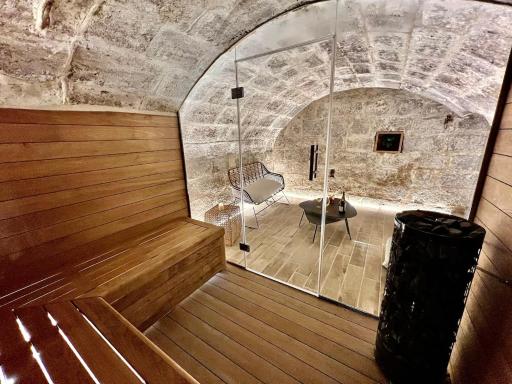 Le Spa Corneille - Jacuzzi, Sauna & Parking par Rouen Atypique - Housity