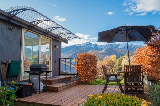 Elevated two bedroom apartment - Housity