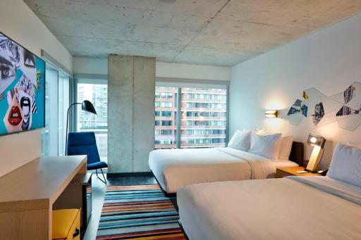 Aloft Chicago Mag Mile - Housity