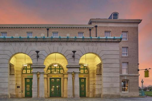 University Arms, Autograph Collection - Housity