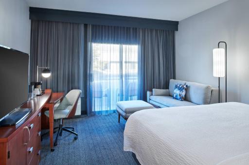 Courtyard Chicago Highland Park/Northbrook - Housity