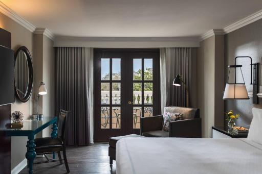 The Lindy Renaissance Charleston Hotel - Housity