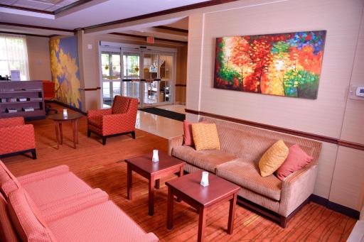 Courtyard Middlebury - Housity