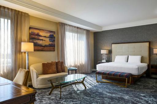 The Henry, Autograph Collection - Housity