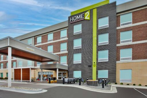 Home2 Suites By Hilton Grand Rapids Northeast - Housity