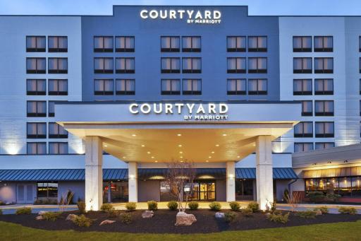 Courtyard by Marriott Secaucus Meadowlands - Housity