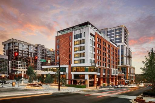 AC Hotel by Marriott Greenville - Housity