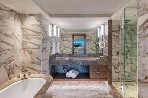 Renaissance Polat Istanbul Hotel - Housity