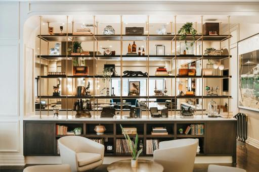 Renaissance Saint Elm Dallas Downtown Hotel - Housity