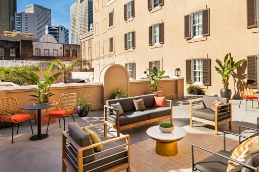 W New Orleans - French Quarter - Housity