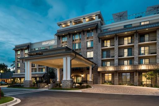 Courtyard by Marriott Hilton Head Island - Housity