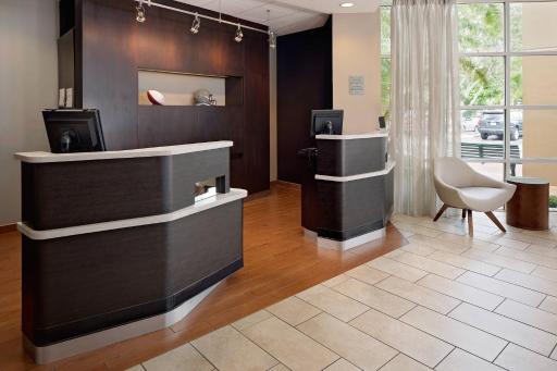 Courtyard by Marriott Fort Lauderdale North/Cypress Creek - Housity
