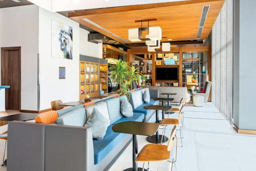 Aloft Riyadh Hotel - Housity