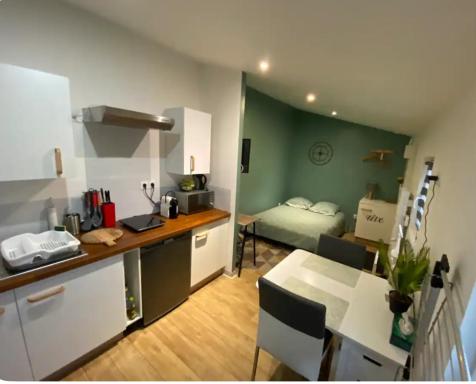 LE PATIO Studio-Terrasse Montbeliard-Centre - Housity