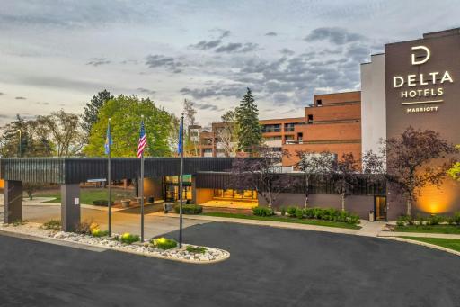 Delta Hotels by Marriott Mount Pleasant - Housity