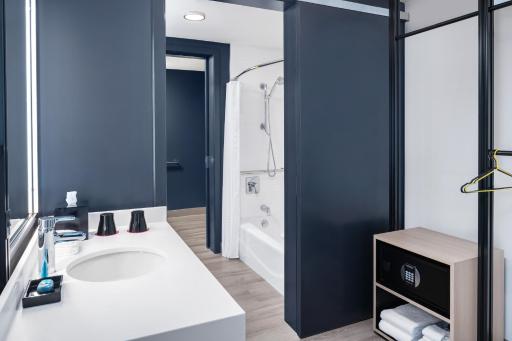 Aloft Ocean City - Housity