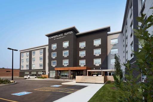 TownePlace Suites by Marriott Hamilton - Housity