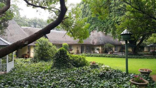 The Village Guest House - Housity