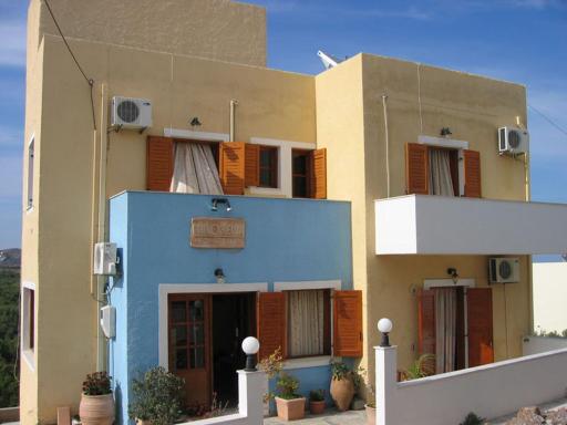 Philoxenia Rooms - Housity