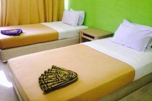 F Hotel Bayan Lepas - Housity