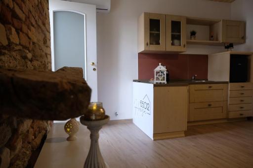 65012 House - Housity