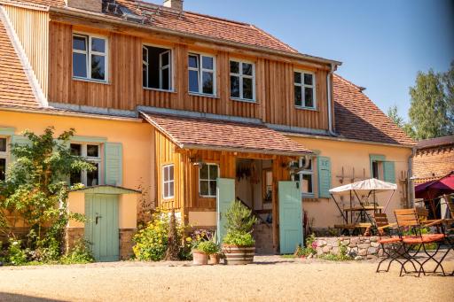 Gut Leben Landresort - Housity