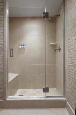 Gaylord National Resort & Convention Center - Housity