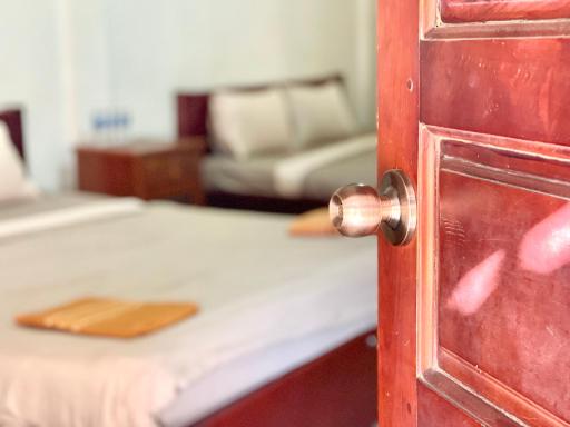 SKY Residence - Formerly RS Guesthouse - Housity