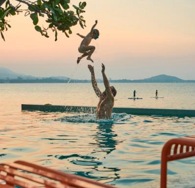 Escape Beach Resort - New Look & Improved - Housity
