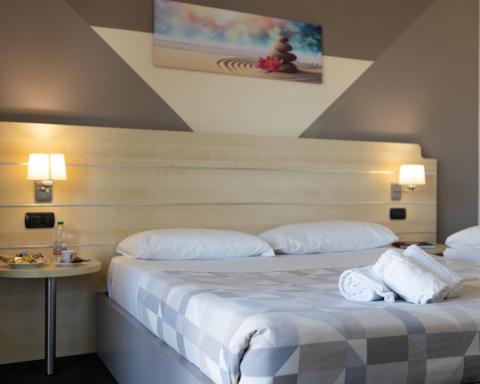 Hotel Giallo - Housity