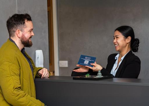 HQ Aparthotel Farnborough - Housity