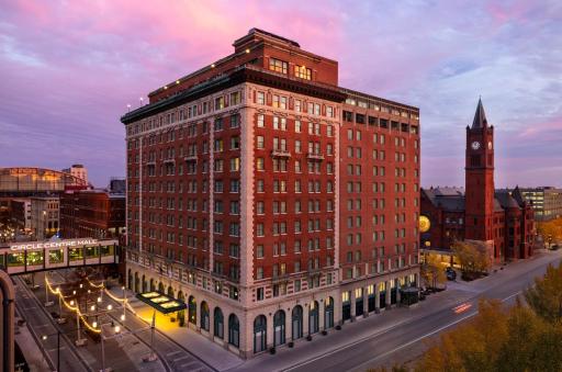 Omni Severin Hotel - Housity