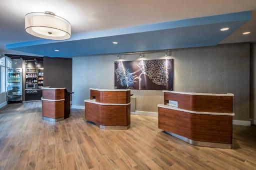 Courtyard by Marriott Charleston Historic District - Housity