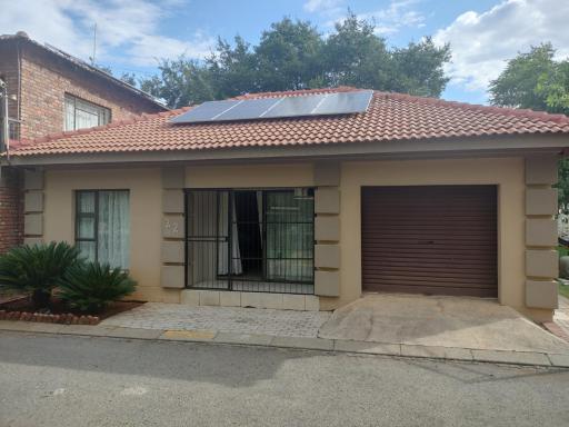 19 Wawiel Guesthouse - Housity