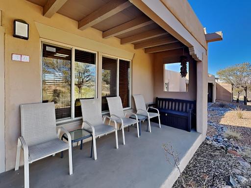 Artist Road #30, 2 Bedrooms, Fireplace, Pool Access, Washer/Dryer, Sleeps 4 - Housity