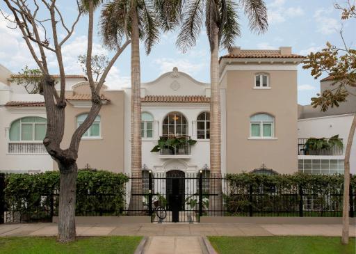 Fausto - Housity